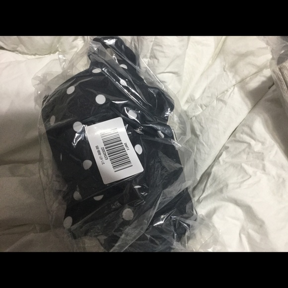 Hollister Bikini top wrap around and bottoms nwt - Picture 5 of 8